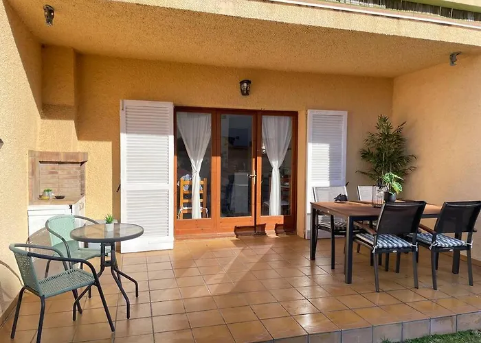Lovely House On The Costa Brava With Pool