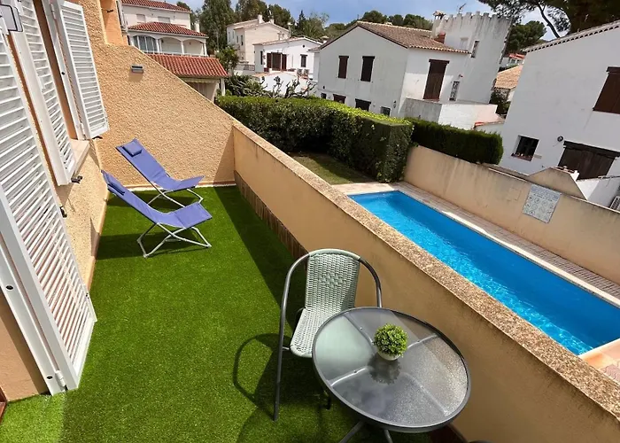 Lovely House On The Costa Brava With Pool